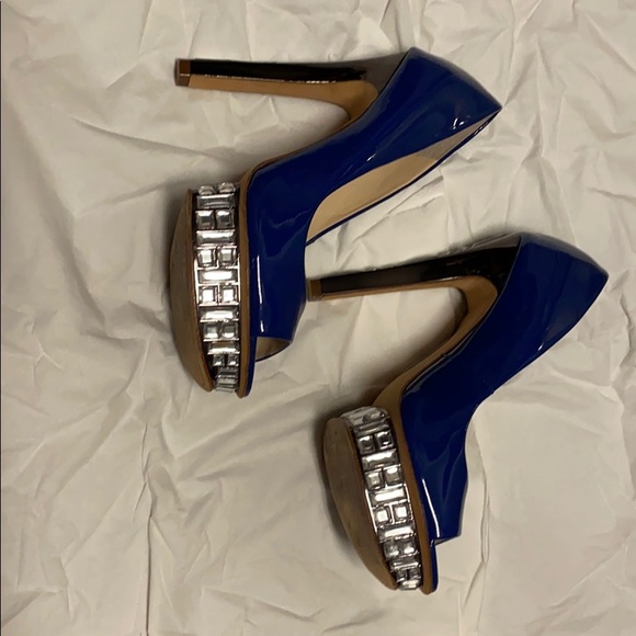 SOLD - Picture 4 of 10